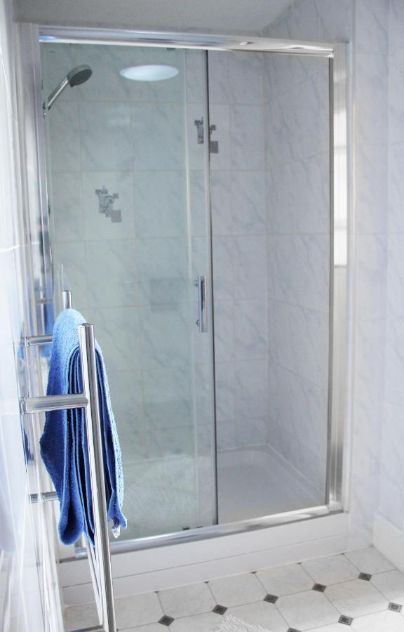 Ashfield Guesthouse Douglas Dış mekan fotoğraf